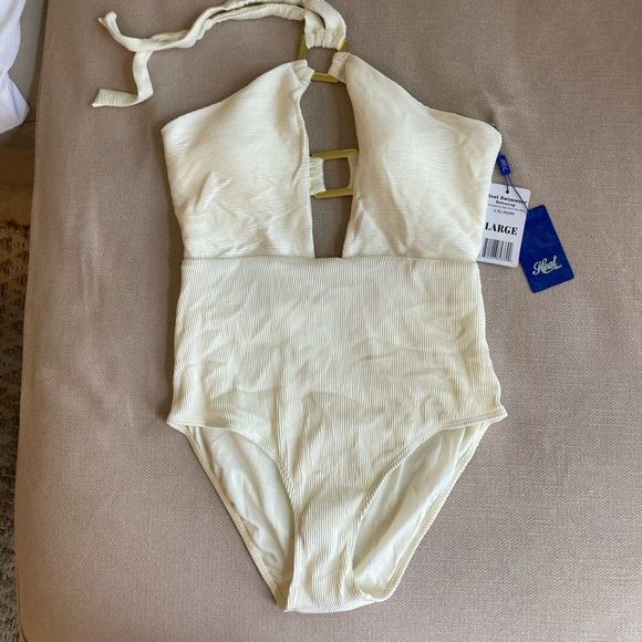 Heat Other - 🆕 NWT Heat off white one piece swimsuit with gold hardware